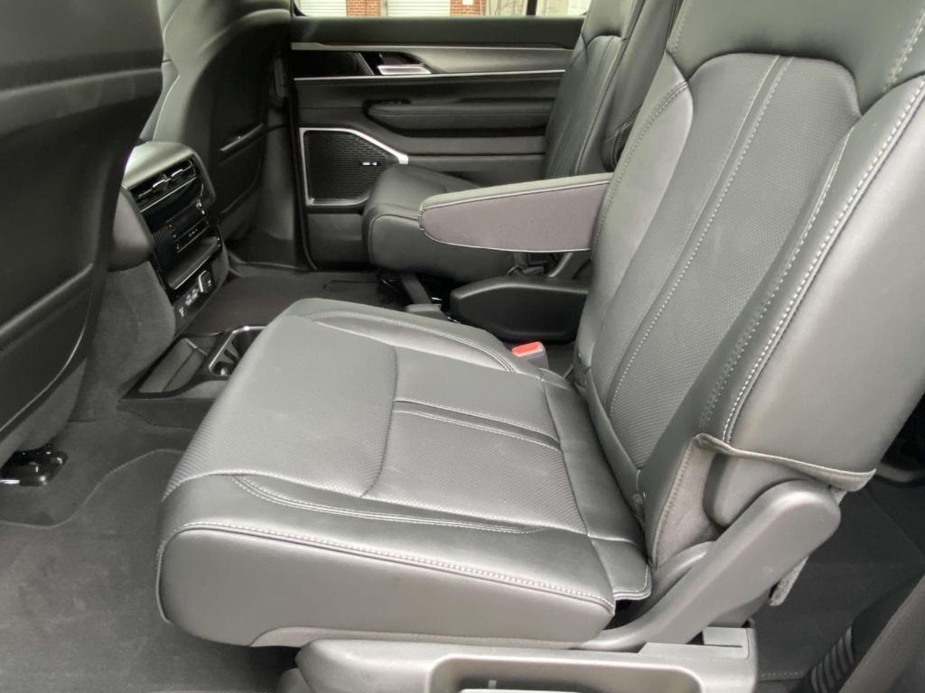 new 2025 Jeep Wagoneer car, priced at $71,735