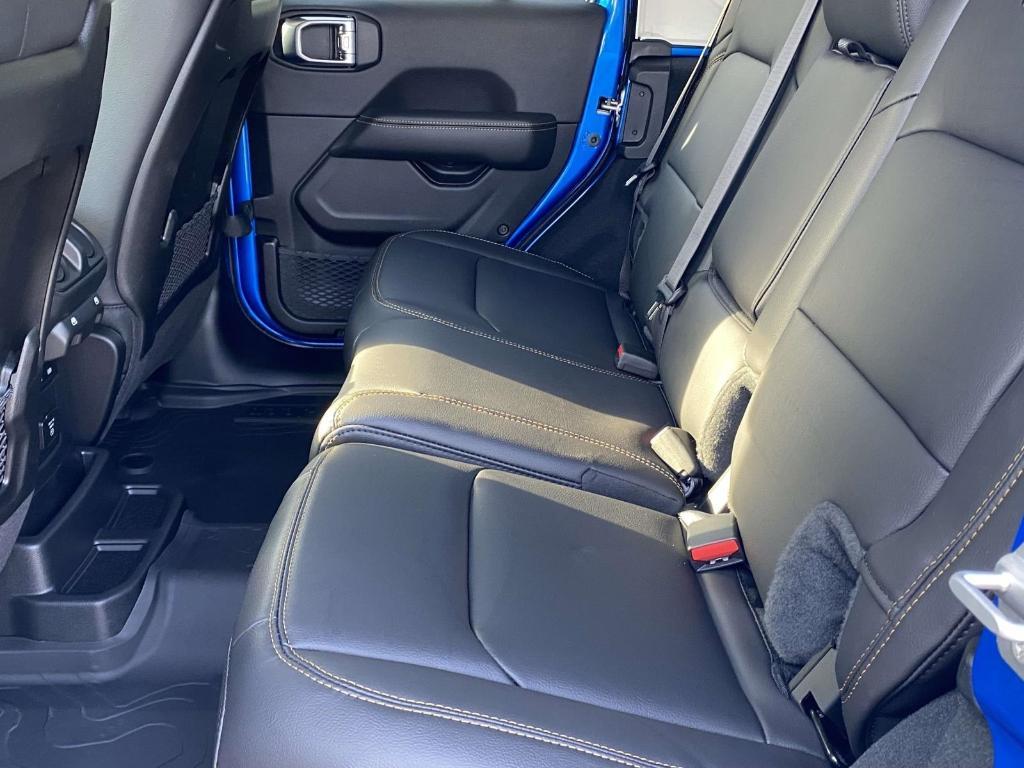 new 2025 Jeep Wrangler car, priced at $54,620