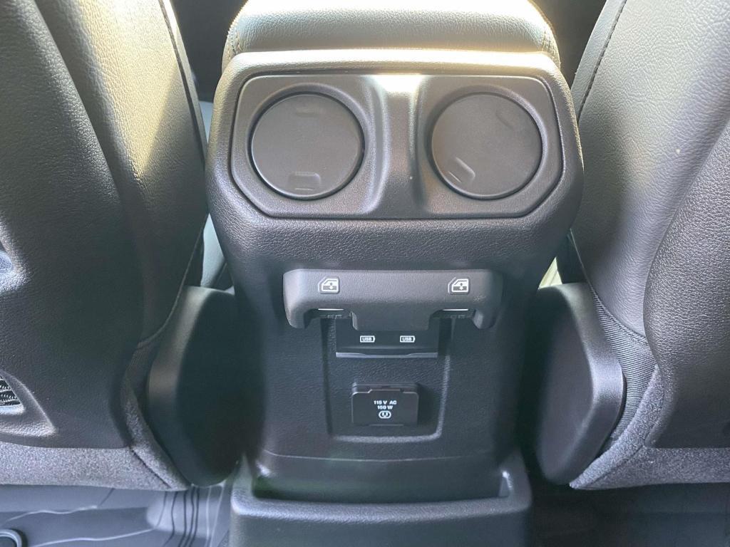 new 2025 Jeep Wrangler car, priced at $54,620