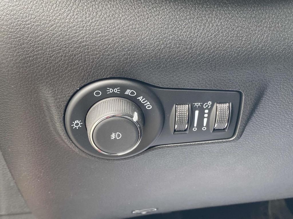 new 2025 Jeep Compass car, priced at $36,189