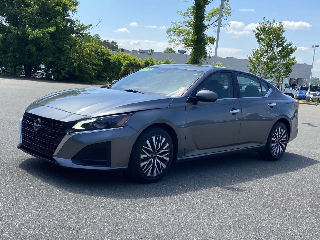 used 2023 Nissan Altima car, priced at $21,999