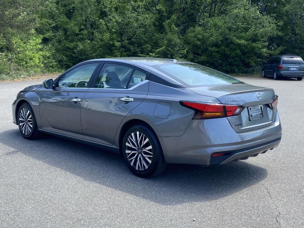 used 2023 Nissan Altima car, priced at $21,999