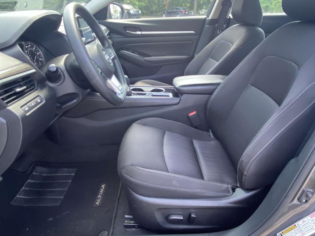 used 2023 Nissan Altima car, priced at $21,999