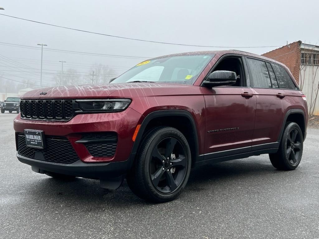 used 2023 Jeep Grand Cherokee car, priced at $29,448