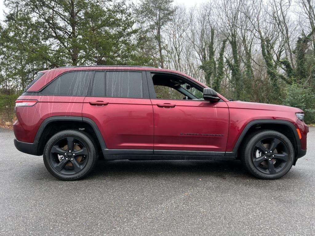used 2023 Jeep Grand Cherokee car, priced at $29,999