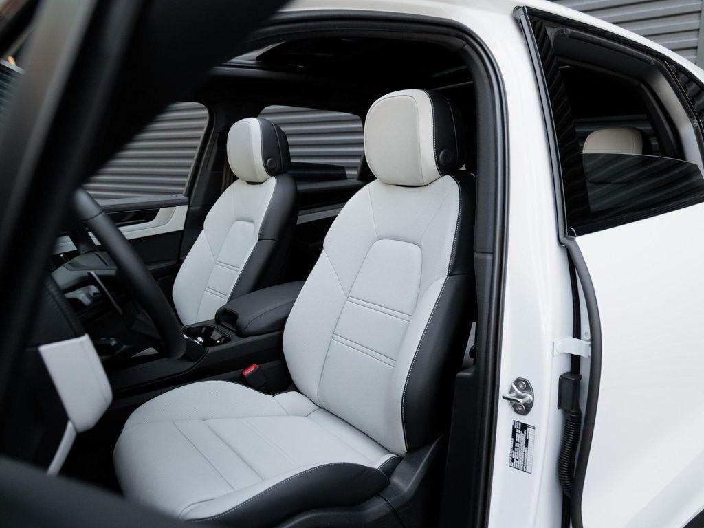 new 2025 Porsche Cayenne car, priced at $121,925