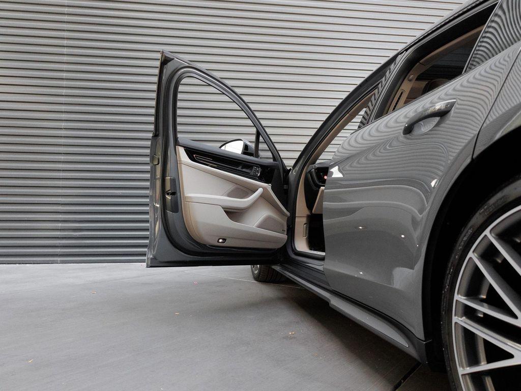 new 2025 Porsche Panamera car, priced at $142,965