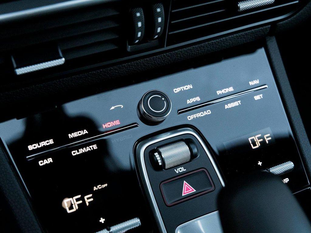 new 2023 Porsche Cayenne car, priced at $94,790