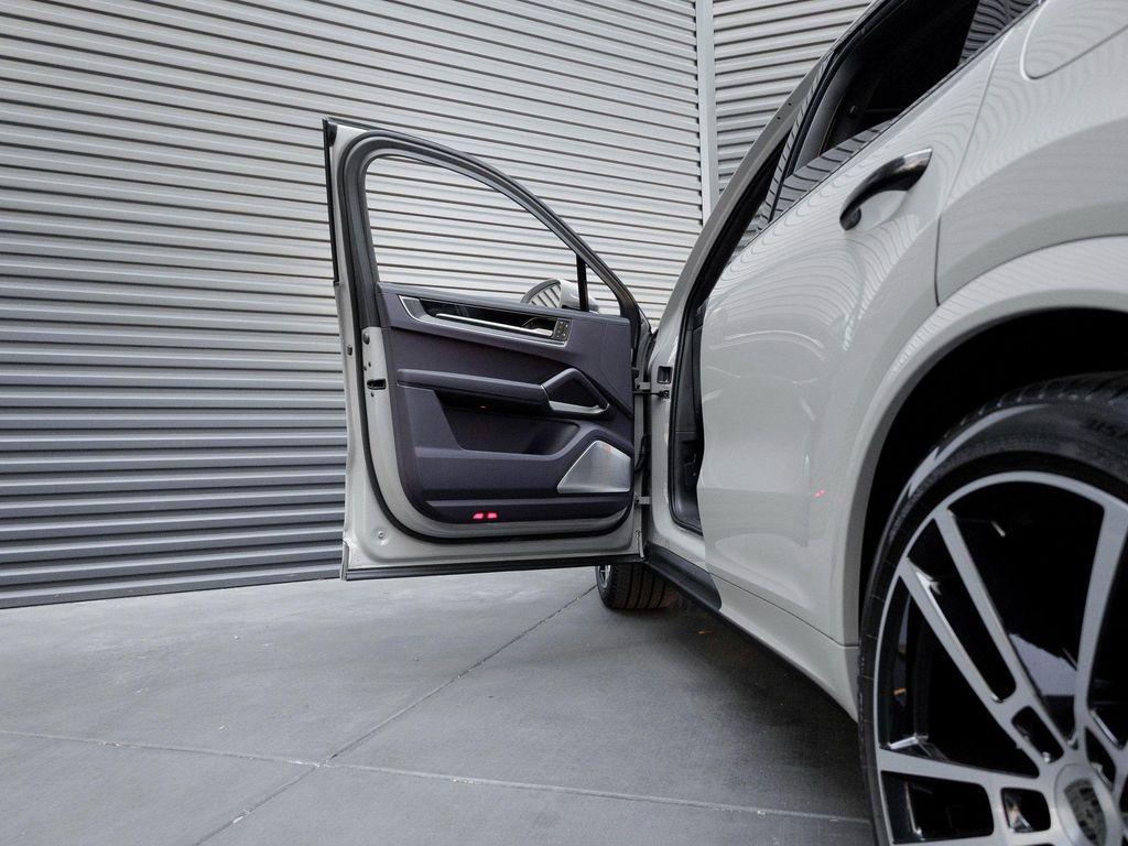 new 2025 Porsche Cayenne car, priced at $200,265