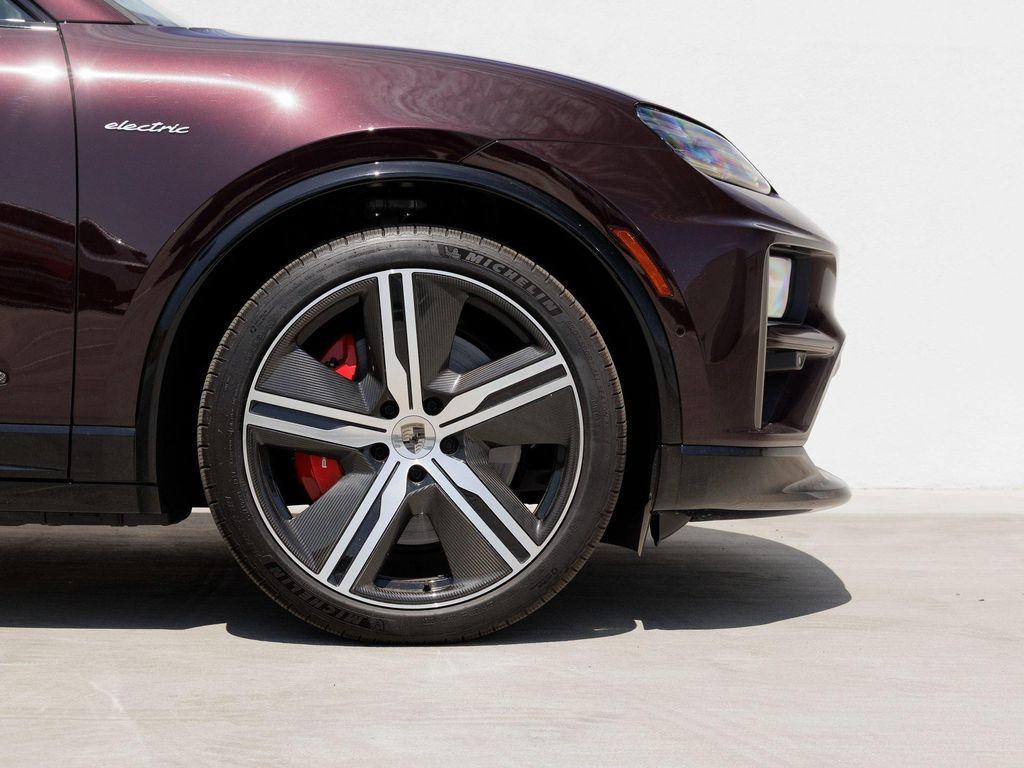 new 2024 Porsche Macan car, priced at $130,760