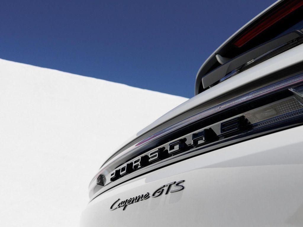 new 2025 Porsche Cayenne car, priced at $165,385