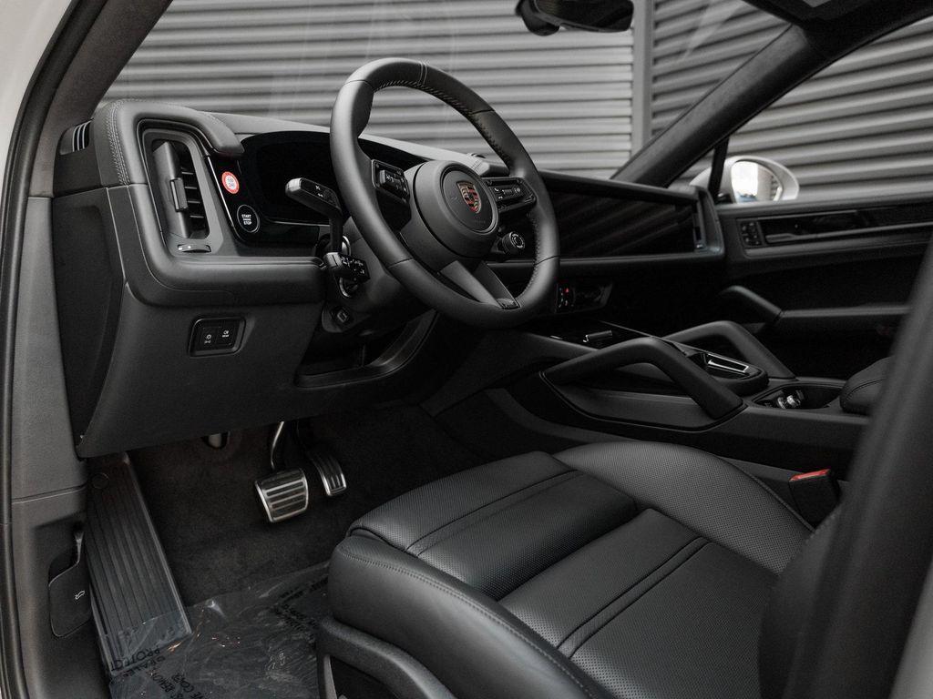new 2025 Porsche Cayenne car, priced at $165,385