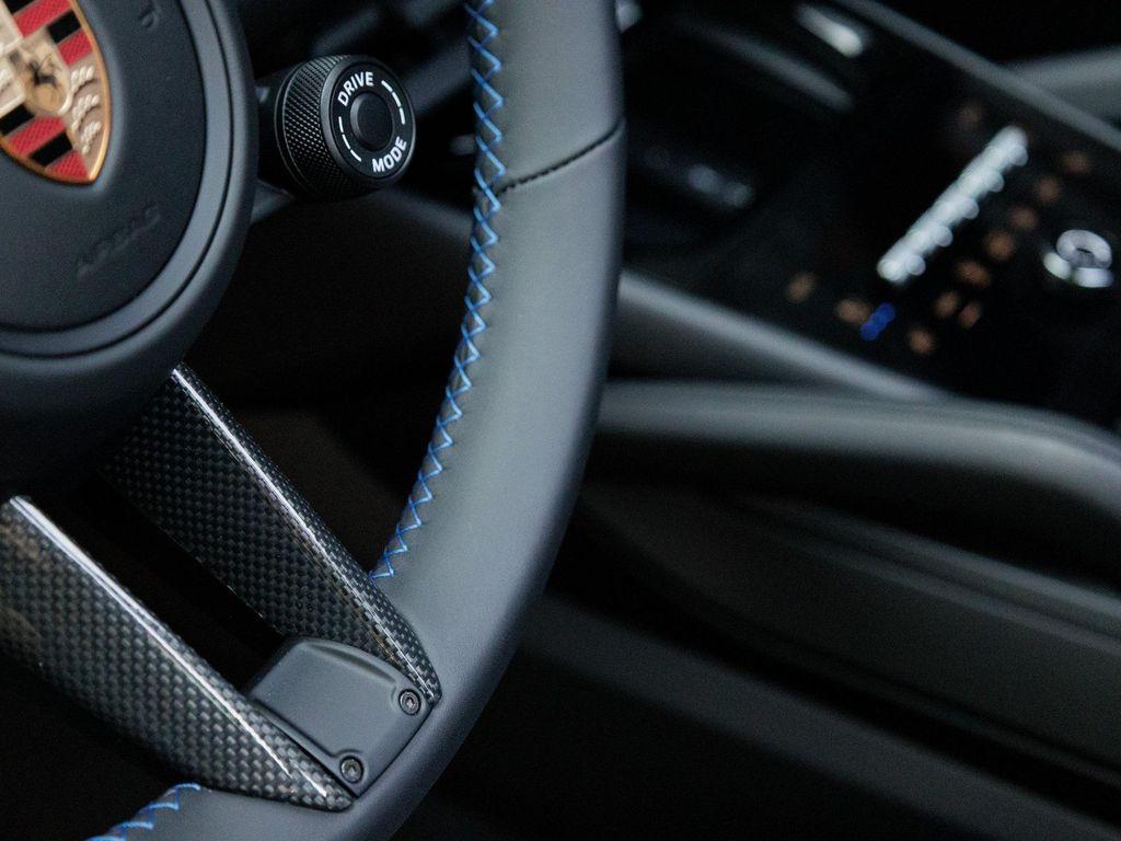 new 2025 Porsche Cayenne car, priced at $165,385