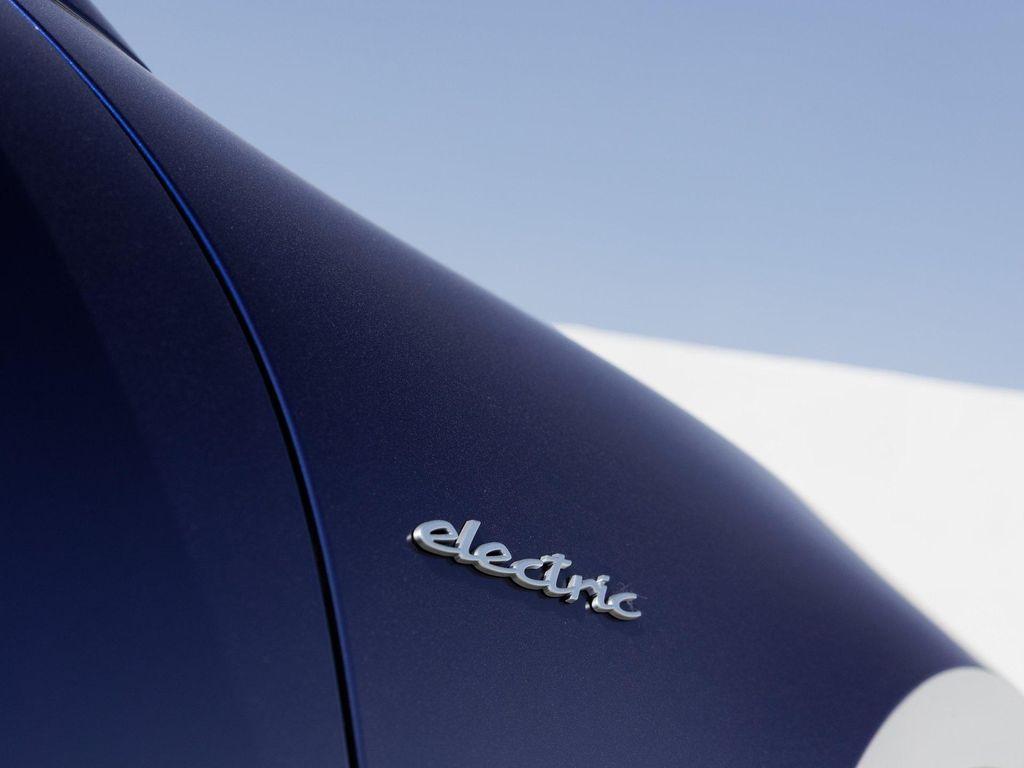 used 2024 Porsche Macan car, priced at $79,495