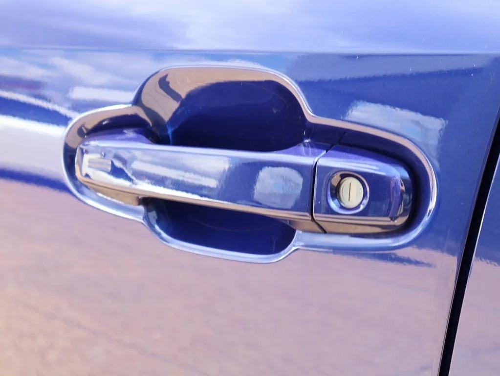new 2025 Subaru Crosstrek car, priced at $28,539