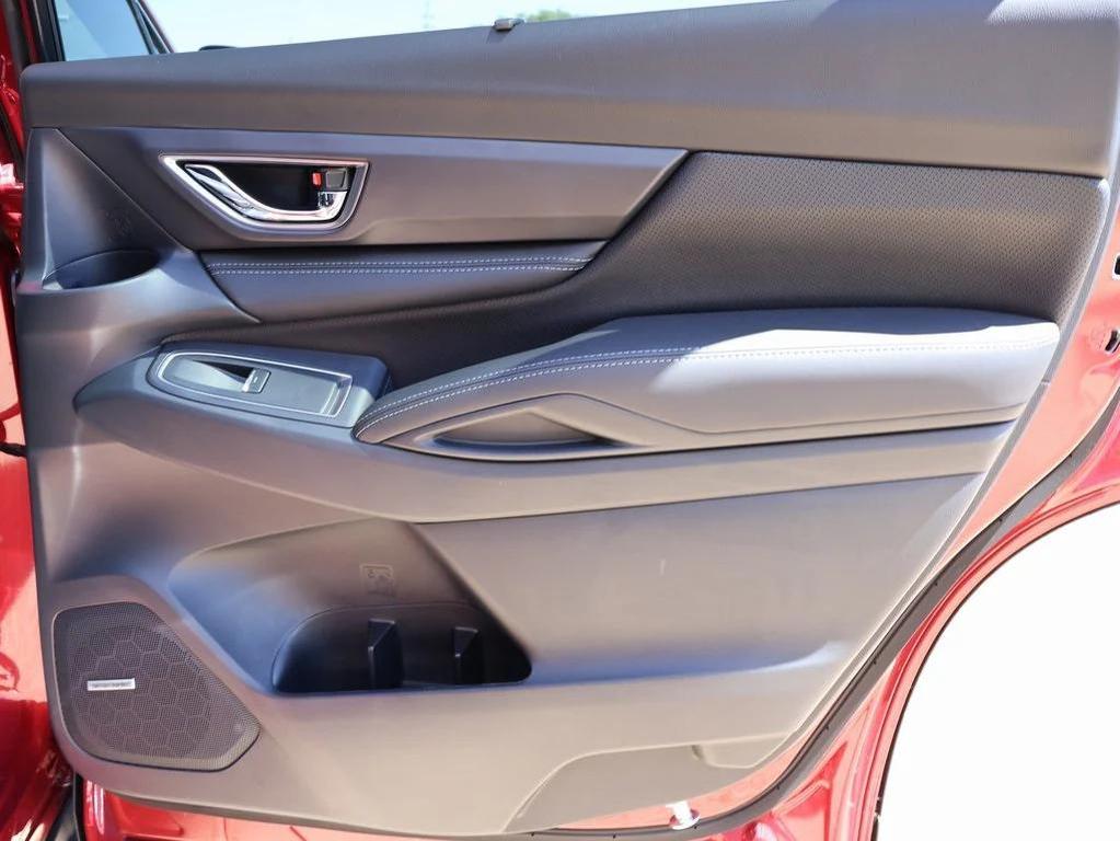 new 2025 Subaru Ascent car, priced at $46,372