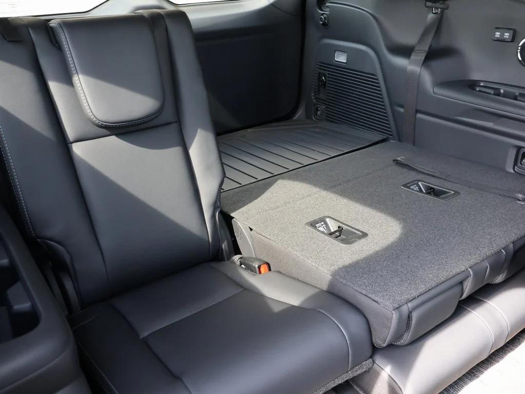 new 2025 Subaru Ascent car, priced at $49,540