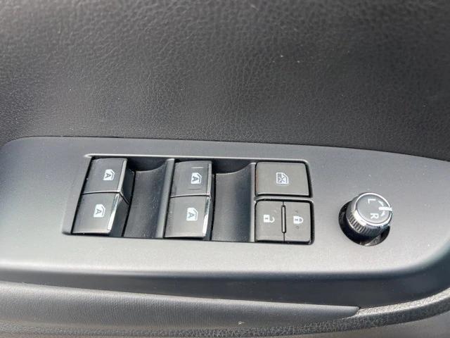 used 2019 Toyota Highlander car, priced at $23,750