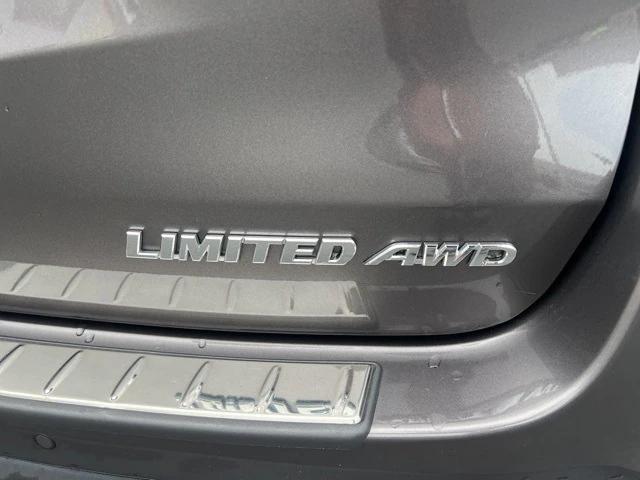 used 2019 Toyota Highlander car, priced at $23,750