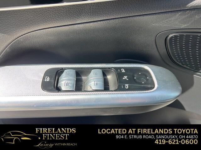 used 2023 Mercedes-Benz GLC 300 car, priced at $36,500