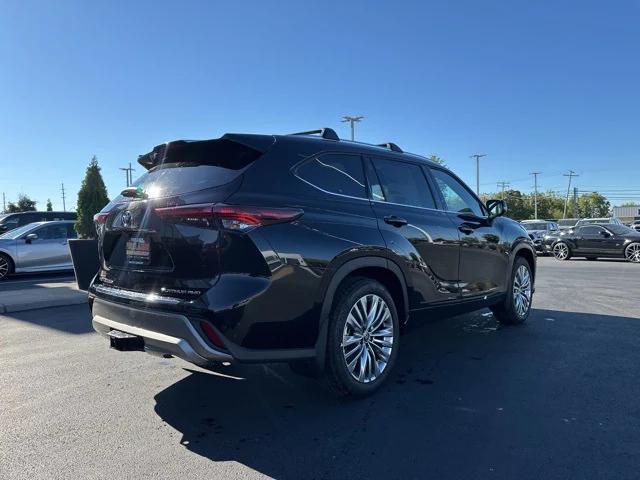 new 2025 Toyota Highlander car, priced at $54,646