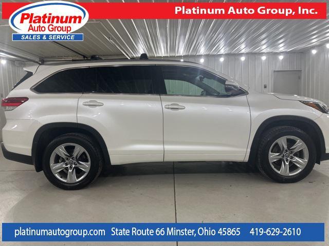 used 2018 Toyota Highlander car, priced at $23,424
