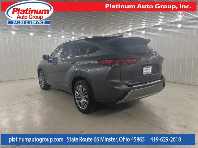 used 2021 Toyota Highlander car, priced at $31,698