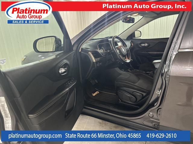 used 2015 Jeep Cherokee car, priced at $12,900