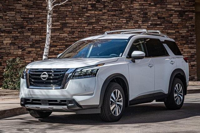 new 2025 Nissan Pathfinder car, priced at $48,124