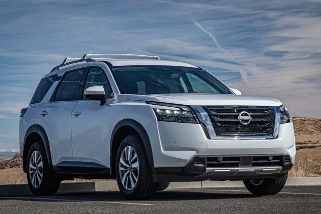 new 2025 Nissan Pathfinder car, priced at $48,124