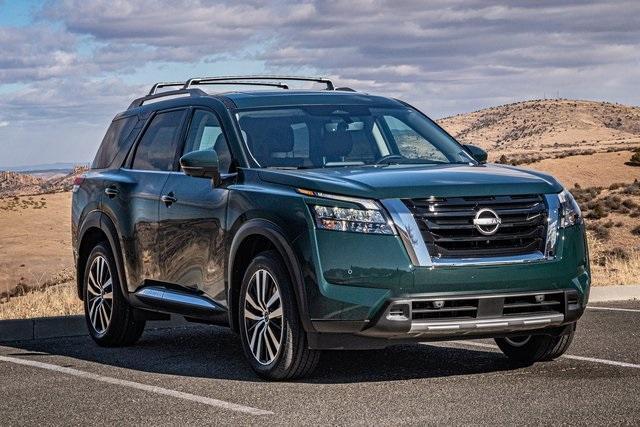 new 2025 Nissan Pathfinder car, priced at $54,605