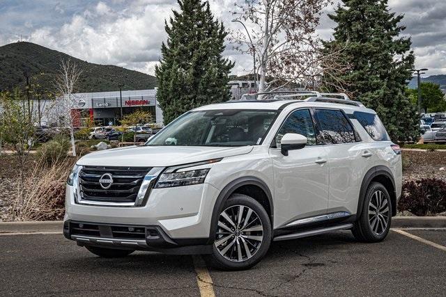 new 2024 Nissan Pathfinder car, priced at $51,074