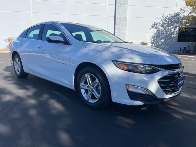 used 2020 Chevrolet Malibu car, priced at $18,591