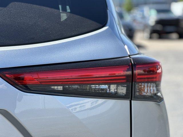 used 2021 Toyota Highlander car, priced at $27,603