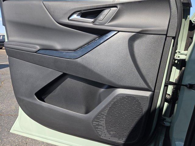 new 2025 Chevrolet Equinox car, priced at $32,124