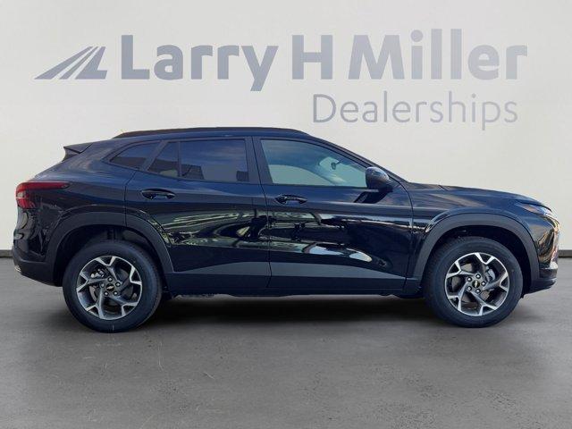 new 2025 Chevrolet Trax car, priced at $27,119
