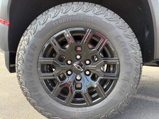 new 2026 Chevrolet Colorado car, priced at $43,258