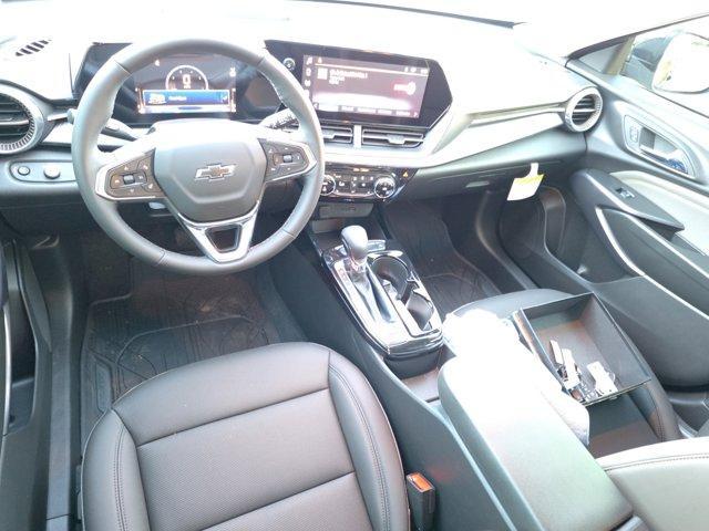 new 2025 Chevrolet Trax car, priced at $26,049