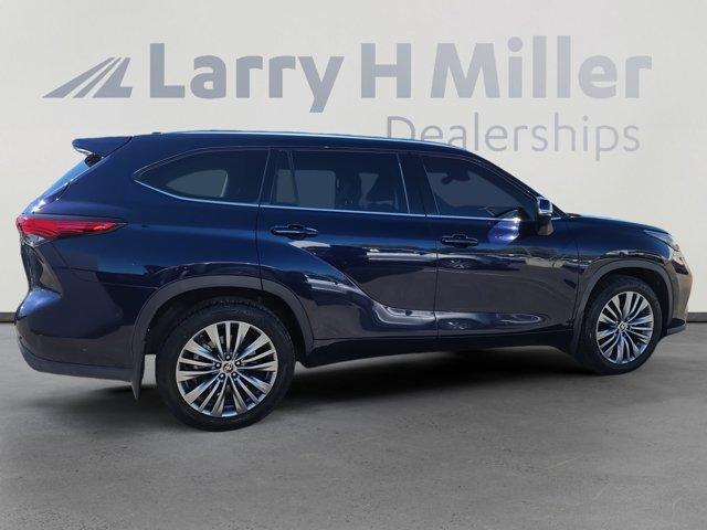 used 2020 Toyota Highlander car, priced at $35,500