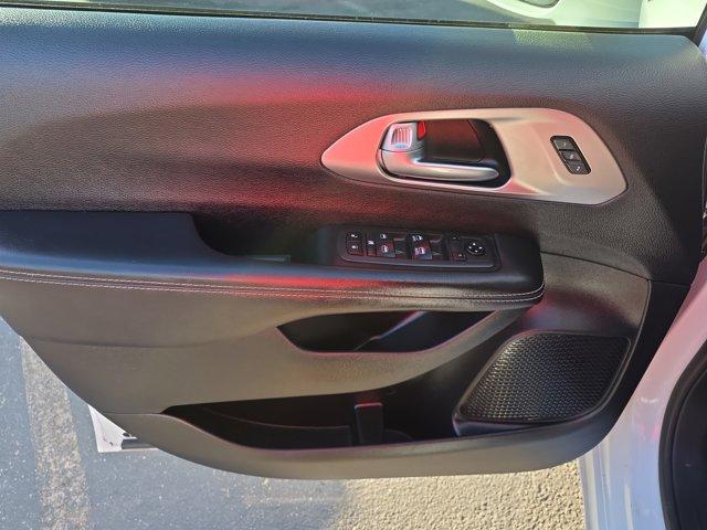 used 2020 Chrysler Pacifica car, priced at $28,243