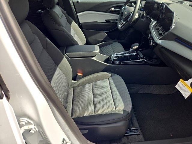 new 2025 Chevrolet Trax car, priced at $27,519