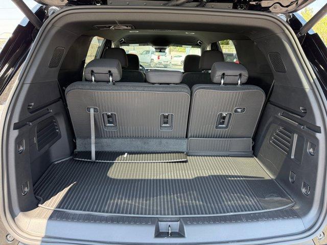 new 2026 Chevrolet Traverse car, priced at $50,515