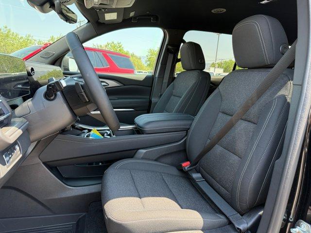 new 2026 Chevrolet Traverse car, priced at $50,515