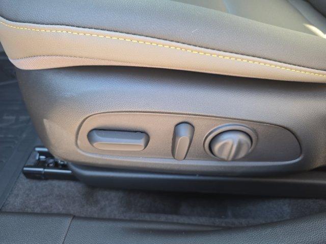 new 2025 Chevrolet Trax car, priced at $26,613