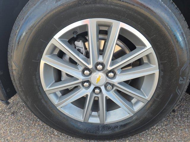 used 2023 Chevrolet Traverse car, priced at $30,370