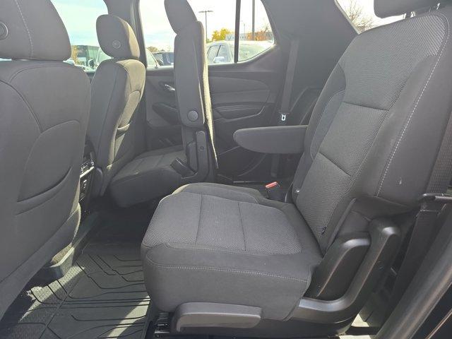 used 2023 Chevrolet Traverse car, priced at $30,370