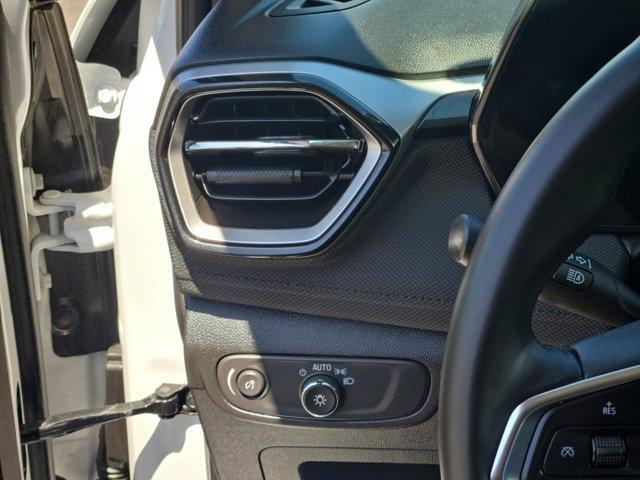 used 2025 Chevrolet TrailBlazer car, priced at $28,048