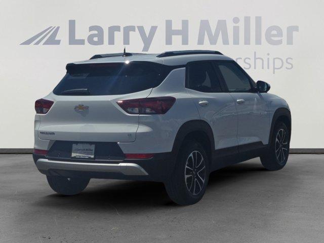 used 2025 Chevrolet TrailBlazer car, priced at $28,048