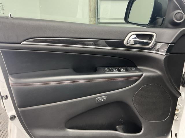 used 2017 Jeep Grand Cherokee car, priced at $14,250