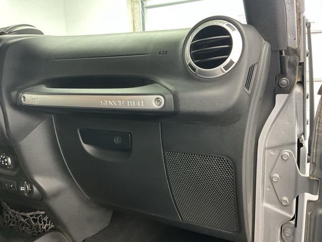 used 2015 Jeep Wrangler Unlimited car, priced at $18,750